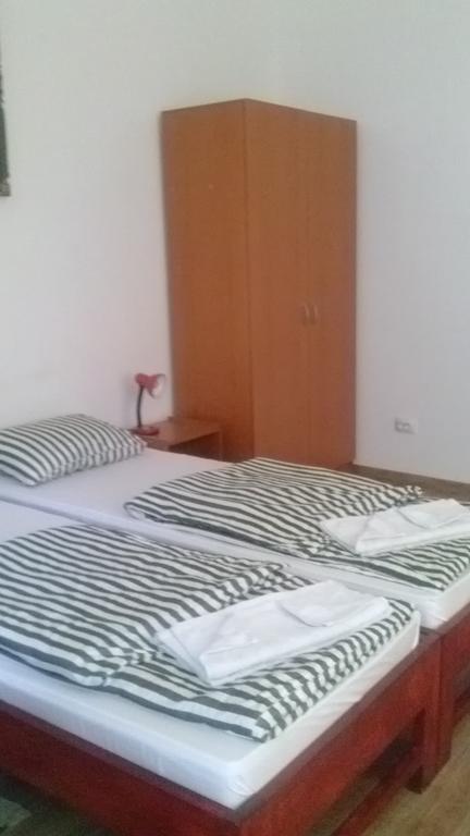 Guesthouse Daniel Oradea Exterior foto